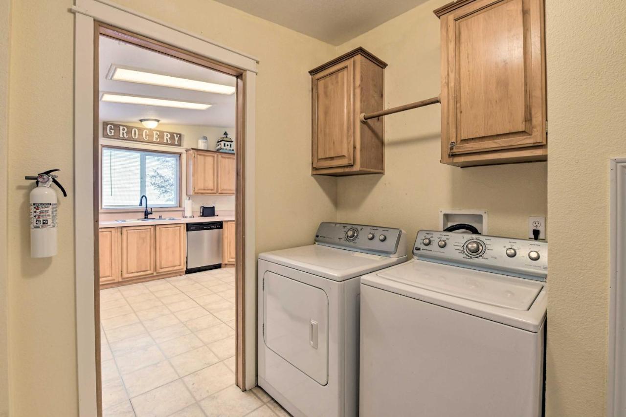 Cute Cottage With Deck Walk 115 Ft To Brewery And Cafe Poulsbo Exterior photo
