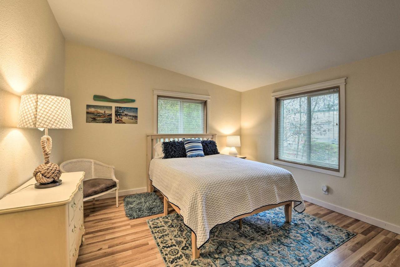 Cute Cottage With Deck Walk 115 Ft To Brewery And Cafe Poulsbo Exterior photo